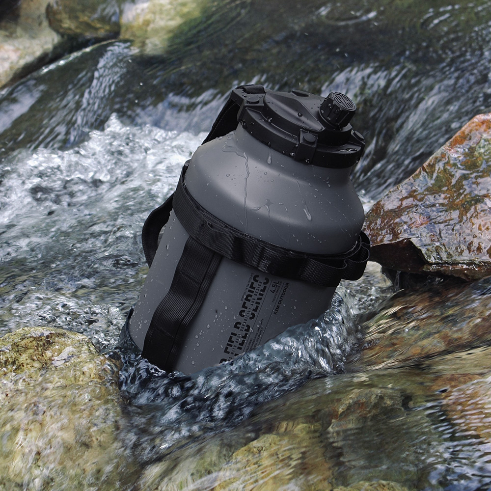 (預購)KZM 大容量保冰水壺4.5L套裝組 (水壺+水壺架)